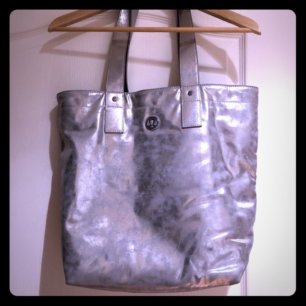 Reversible Mantra Lululemon tote